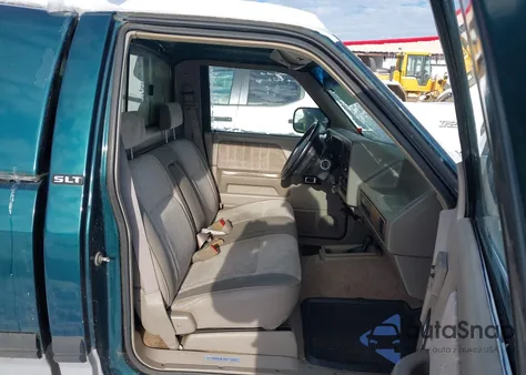 1996 Dodge Dakota z USA, uszkodzony, nr VIN 1B7GG26Y7TS615933